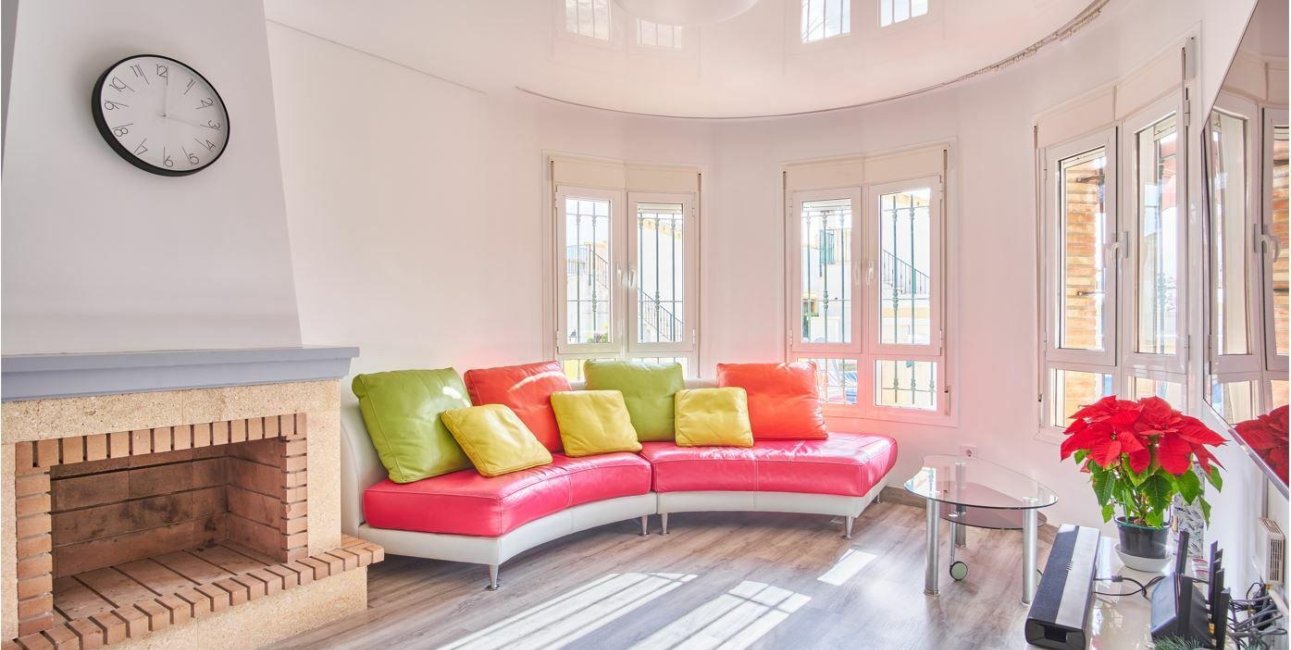 Resale - Villa -
Los Montesinos - La Herrada