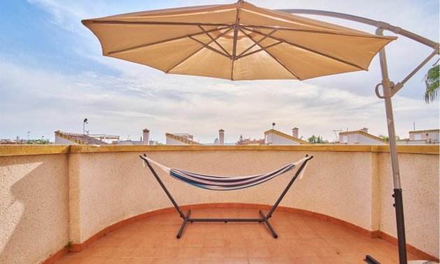Resale - Villa -
Los Montesinos - La Herrada