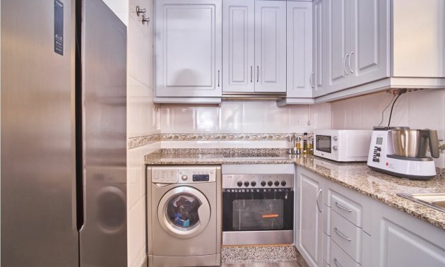 Resale - Villa -
Los Montesinos - La Herrada