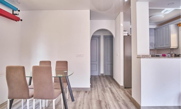 Resale - Villa -
Los Montesinos - La Herrada