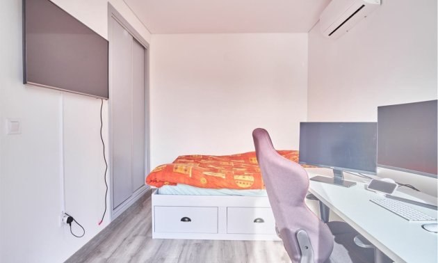 Resale - Villa -
Los Montesinos - La Herrada