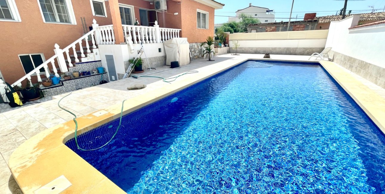 Resale - Villa -
Benijofar - Benijofar - Village