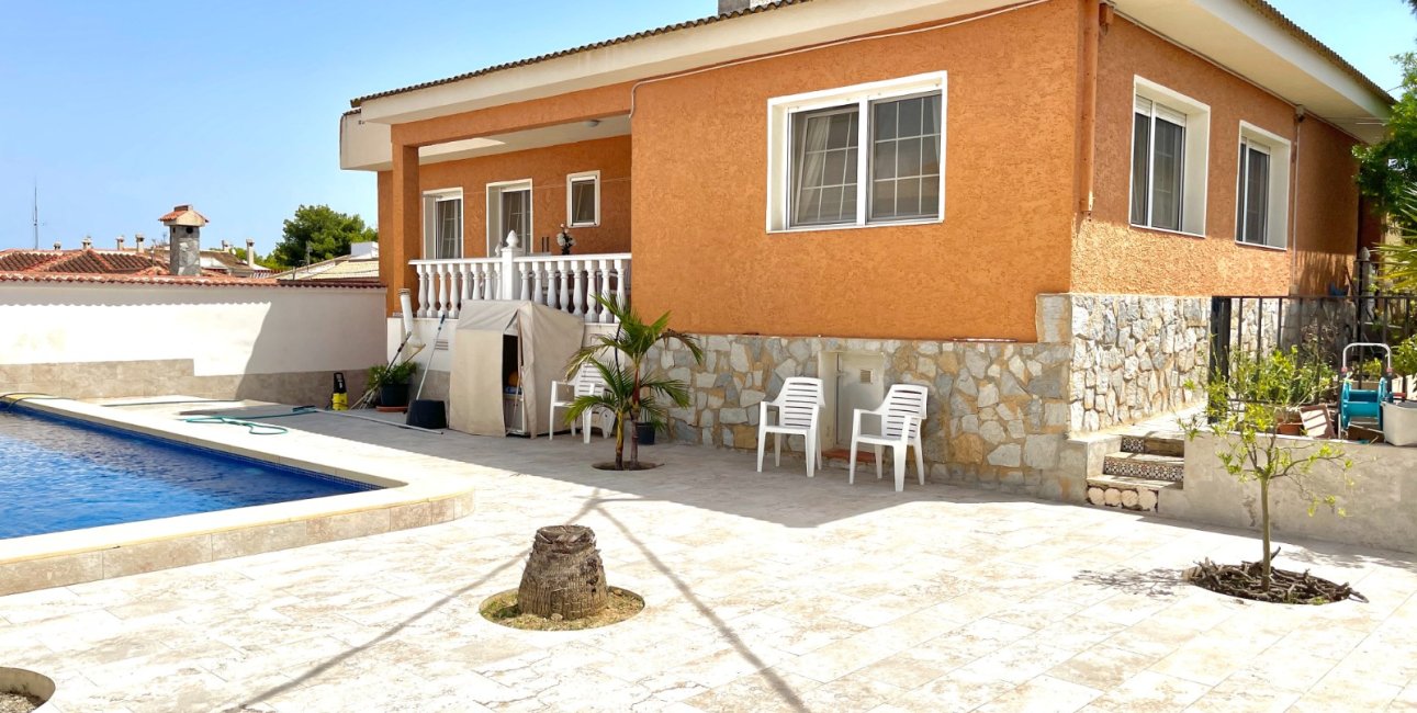 Resale - Villa -
Benijofar - Benijofar - Village