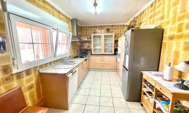 Resale - Villa -
Benijofar - Benijofar - Village