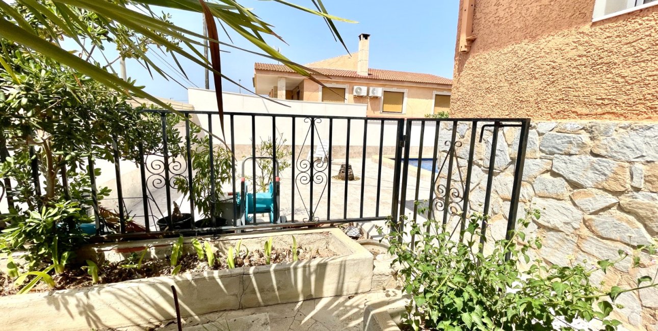 Resale - Villa -
Benijofar - Benijofar - Village