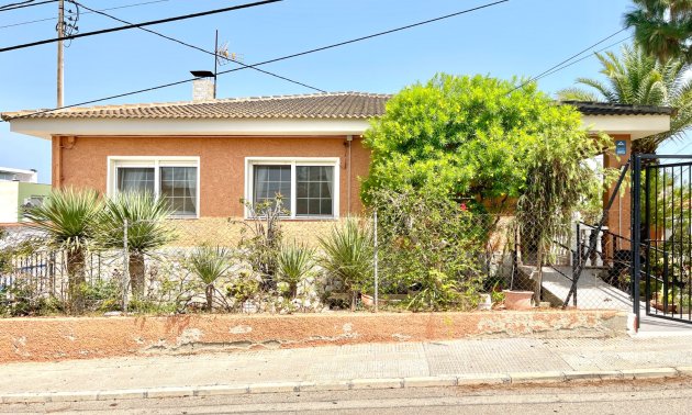 Resale - Villa -
Benijofar - Benijofar - Village