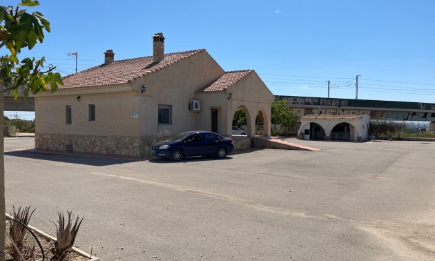 Resale - Country House -
Crevillente - Crevillente - Country
