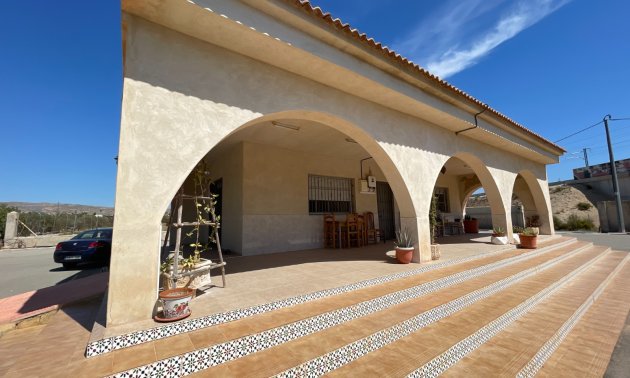 Resale - Country House -
Crevillente - Crevillente - Country