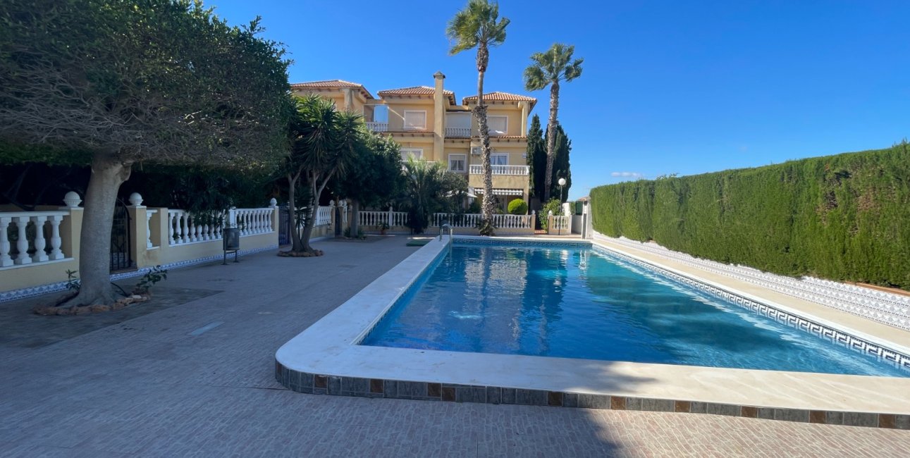 Resale - Townhouse -
Guardamar del Segura - Portico Mediterráneo
