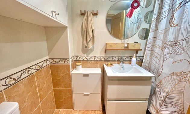 Reventa - Apartamento / piso -
Almoradi - Almoradi - Town