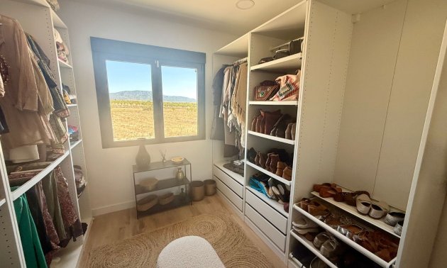 Resale - Country House -
Pinoso - Pinoso - Country