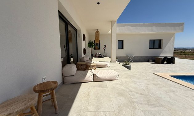 Resale - Country House -
Pinoso - Pinoso - Country