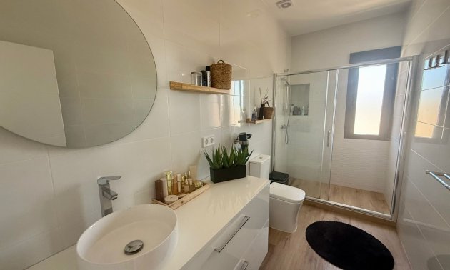 Resale - Country House -
Pinoso - Pinoso - Country