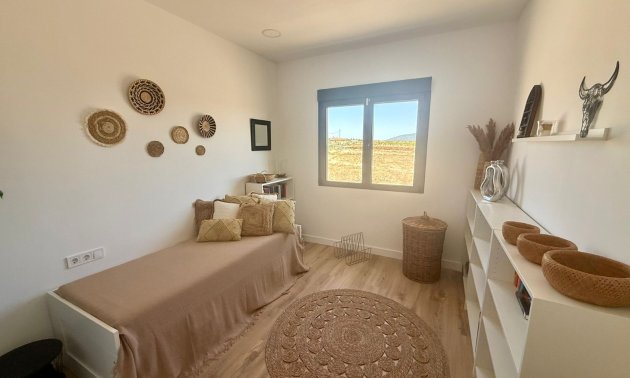 Resale - Country House -
Pinoso - Pinoso - Country