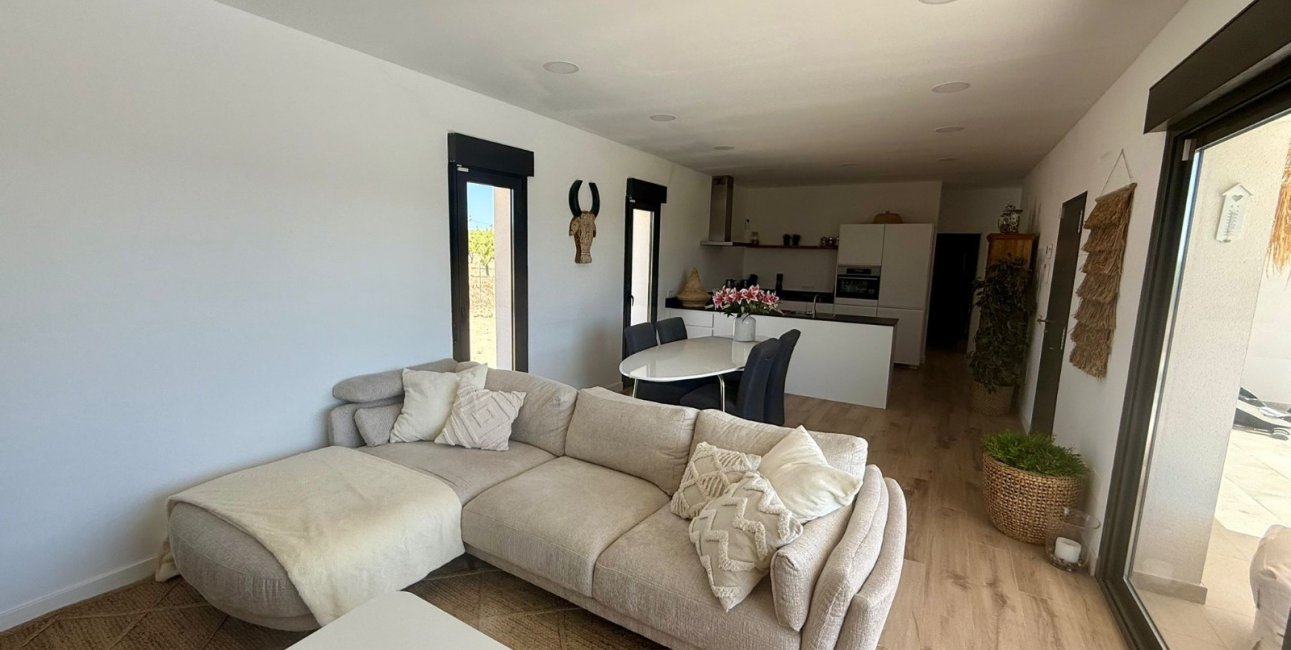 Resale - Country House -
Pinoso - Pinoso - Country