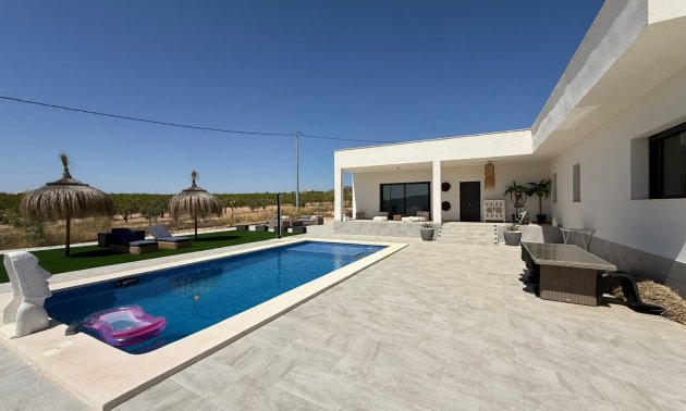 Resale - Country House -
Pinoso - Pinoso - Country