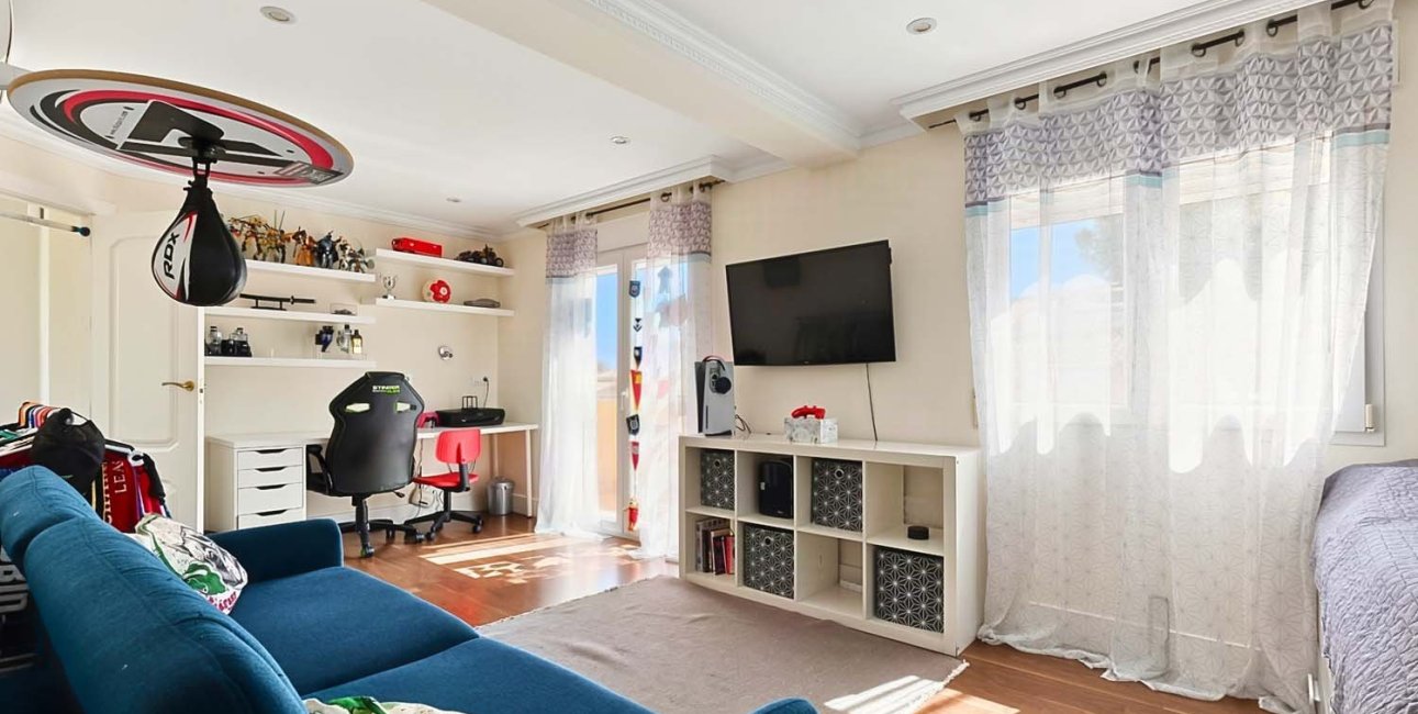 Resale - Villa -
Pinar de Campoverde - Pinar de Campoverde - Village