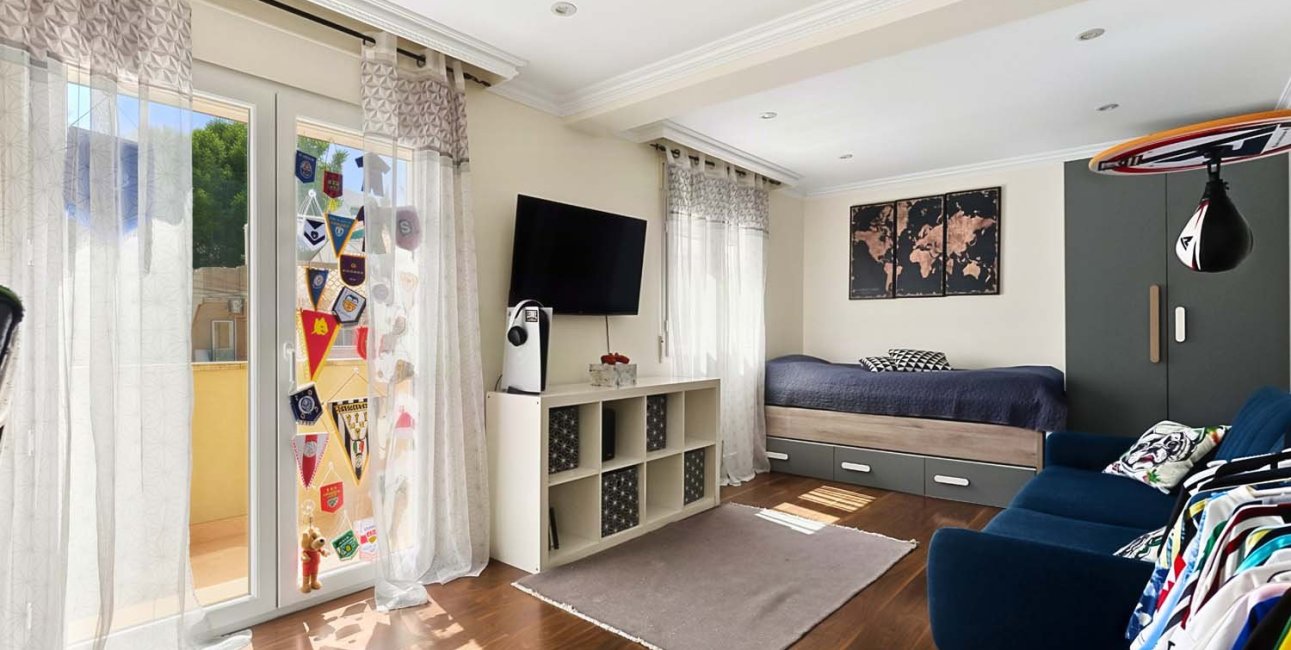 Resale - Villa -
Pinar de Campoverde - Pinar de Campoverde - Village