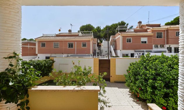 Resale - Villa -
Pinar de Campoverde - Pinar de Campoverde - Village