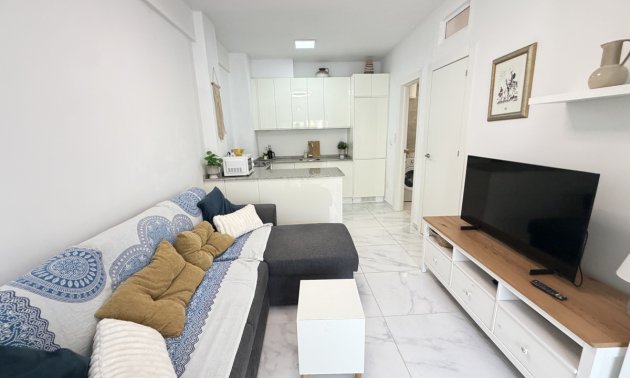 Resale - Apartment / flat -
Orihuela Costa - La Zenia