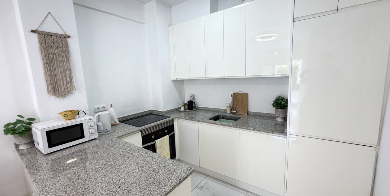 Resale - Apartment / flat -
Orihuela Costa - La Zenia