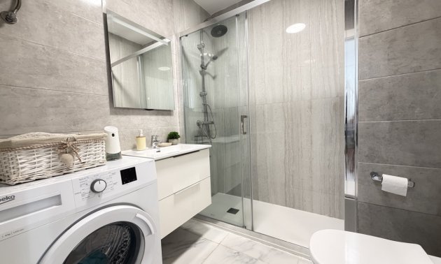 Resale - Apartment / flat -
Orihuela Costa - La Zenia