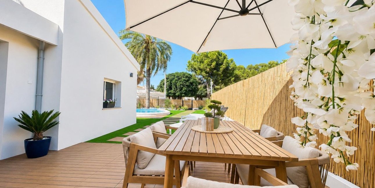 Rynek wtórny - Dom Szeregowy -
Orihuela Costa - Punta Prima