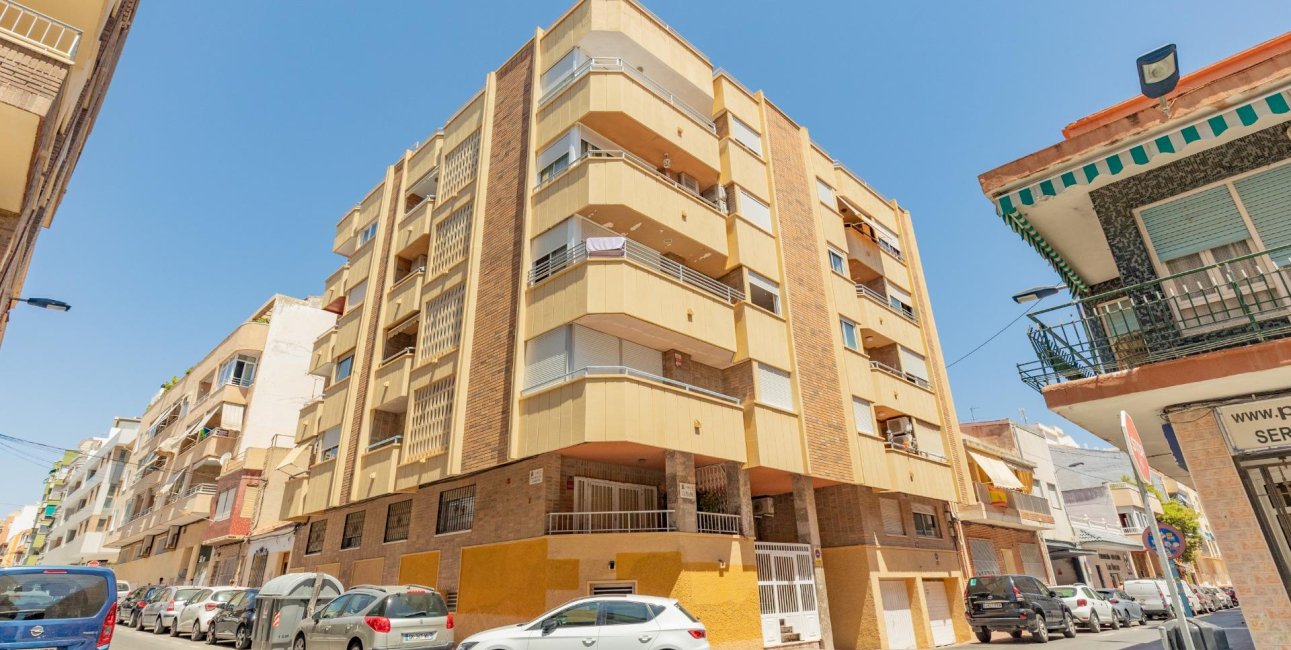 Rynek wtórny - Mieszkanie  -
Torrevieja - Playa del Cura