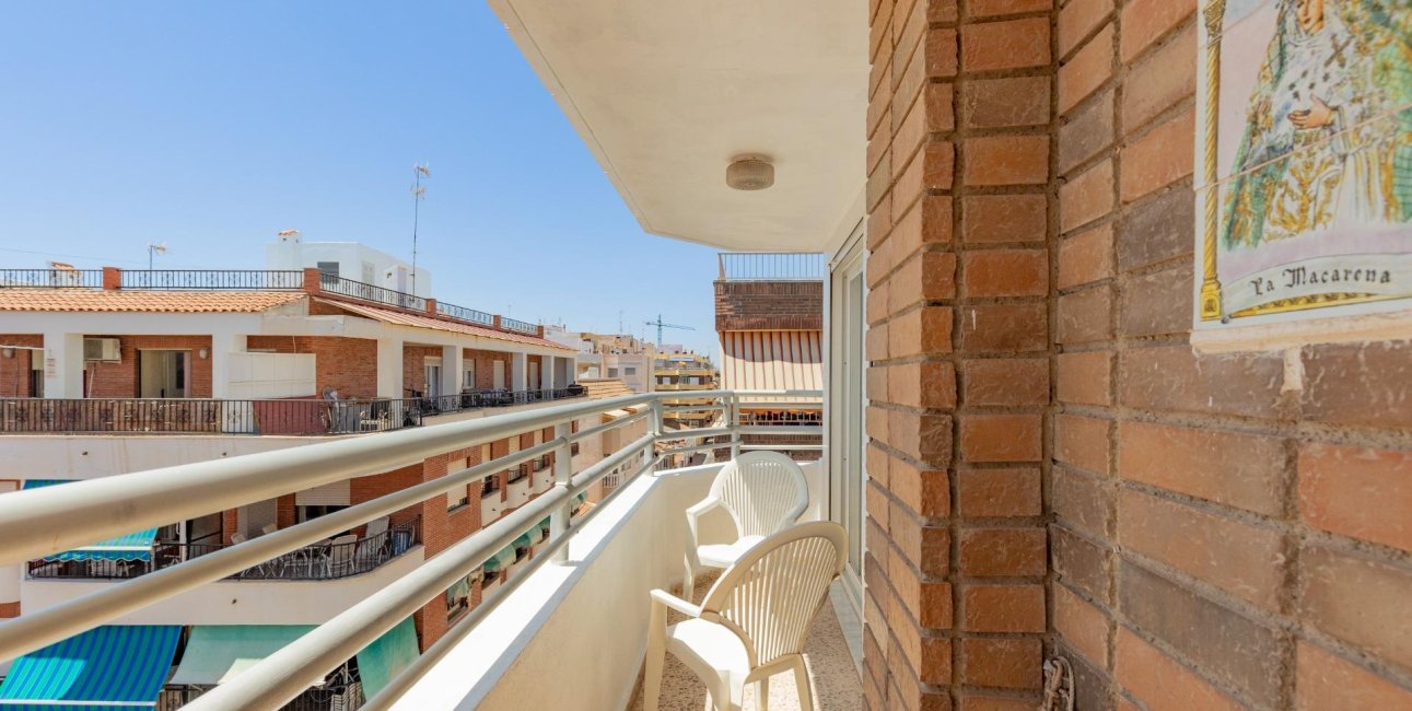 Rynek wtórny - Mieszkanie  -
Torrevieja - Playa del Cura