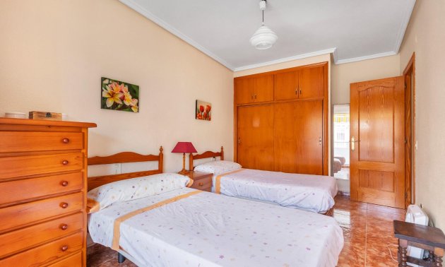 Rynek wtórny - Mieszkanie  -
Torrevieja - Playa del Cura