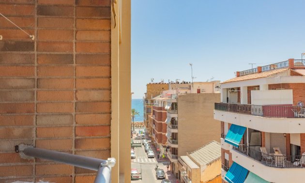 Rynek wtórny - Mieszkanie  -
Torrevieja - Playa del Cura