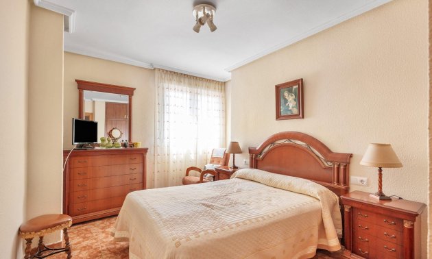 Rynek wtórny - Mieszkanie  -
Torrevieja - Playa del Cura