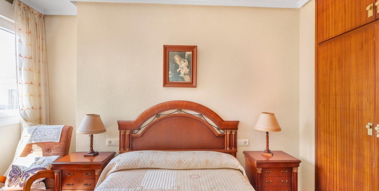 Rynek wtórny - Mieszkanie  -
Torrevieja - Playa del Cura