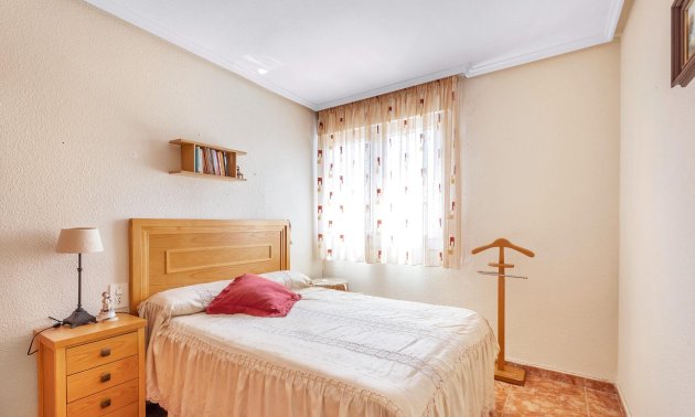 Rynek wtórny - Mieszkanie  -
Torrevieja - Playa del Cura