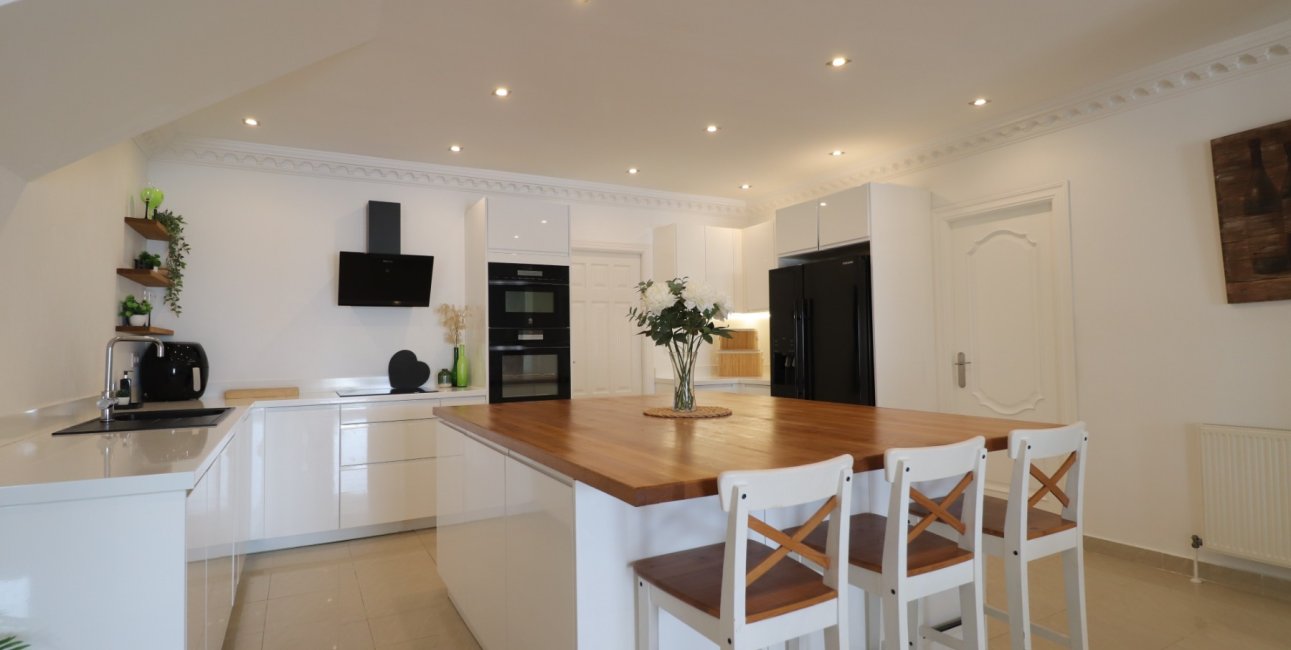 Resale - Villa -
Algorfa - Lomas de La Juliana