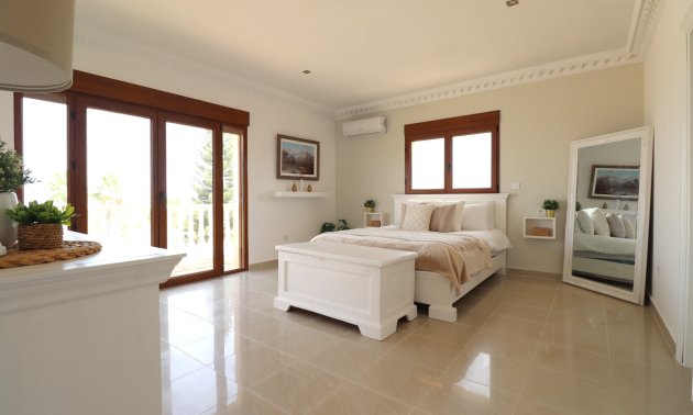 Resale - Villa -
Algorfa - Lomas de La Juliana