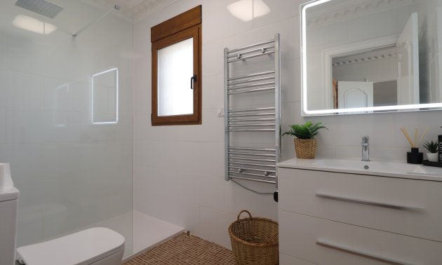 Resale - Villa -
Algorfa - Lomas de La Juliana
