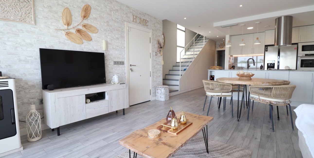 Resale - Townhouse -
Daya Vieja - Daya Vieja - Town