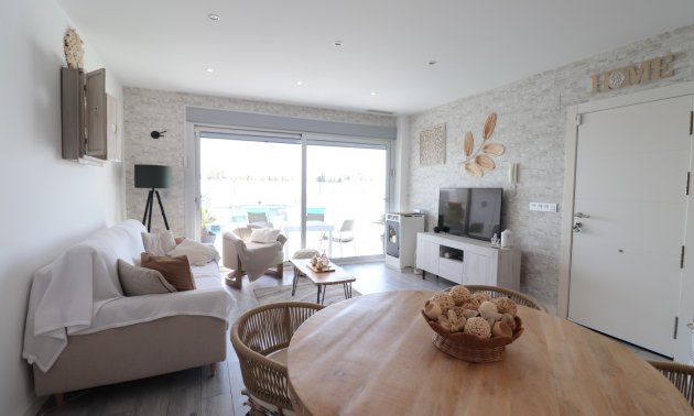 Resale - Townhouse -
Daya Vieja - Daya Vieja - Town