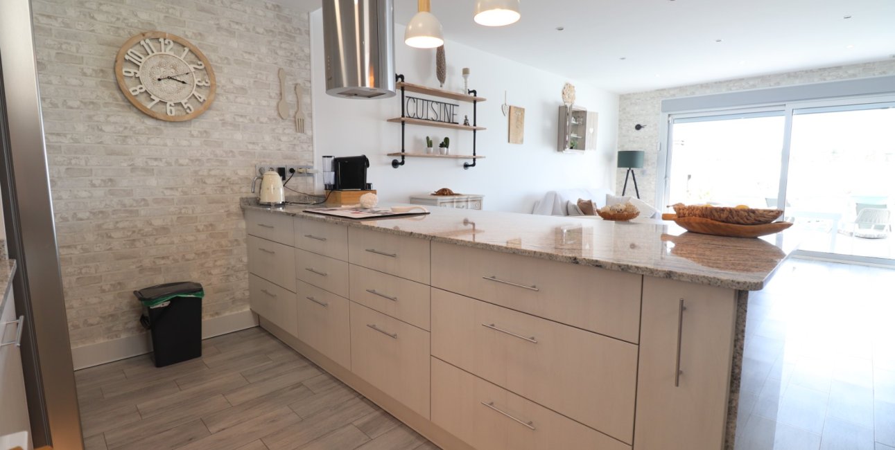 Resale - Townhouse -
Daya Vieja - Daya Vieja - Town