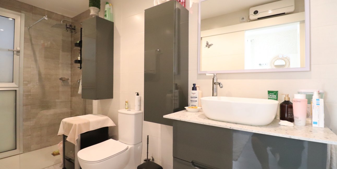 Resale - Townhouse -
Daya Vieja - Daya Vieja - Town