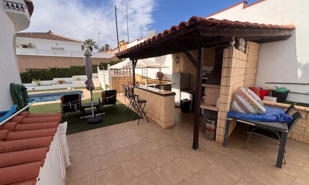 Resale - Villa -
Ciudad Quesada - La Marquesa