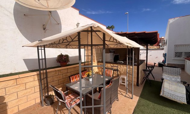 Resale - Villa -
Ciudad Quesada - La Marquesa