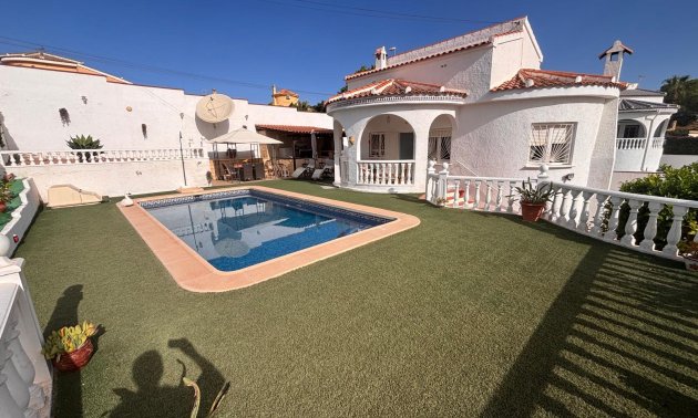 Resale - Villa -
Ciudad Quesada - La Marquesa