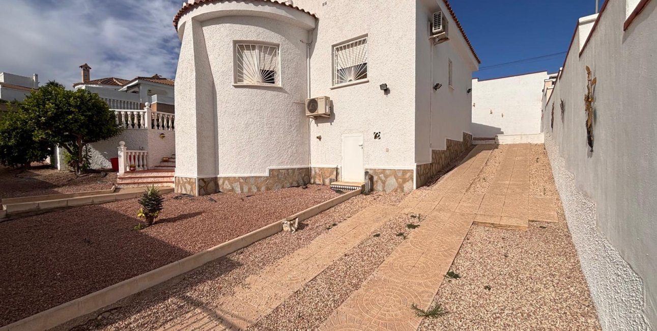 Resale - Villa -
Ciudad Quesada - La Marquesa