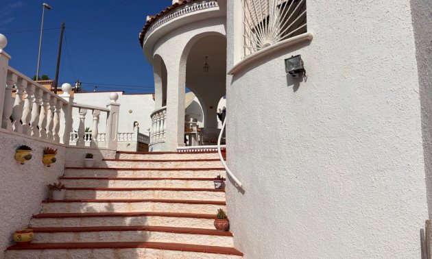 Resale - Villa -
Ciudad Quesada - La Marquesa