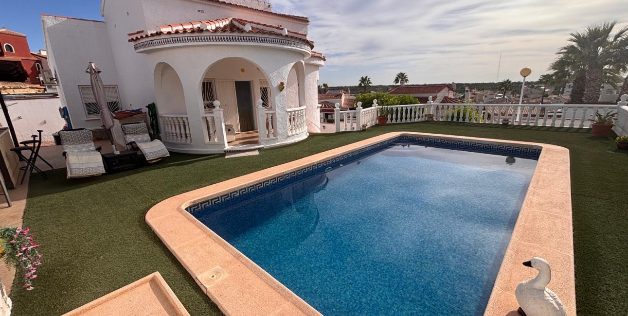 Resale - Villa -
Ciudad Quesada - La Marquesa