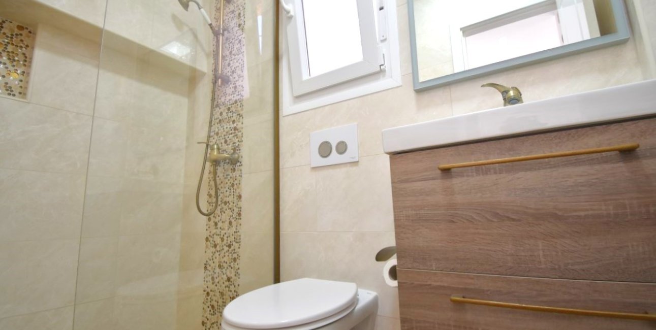 Resale - Villa -
Orihuela Costa - Playa Flamenca