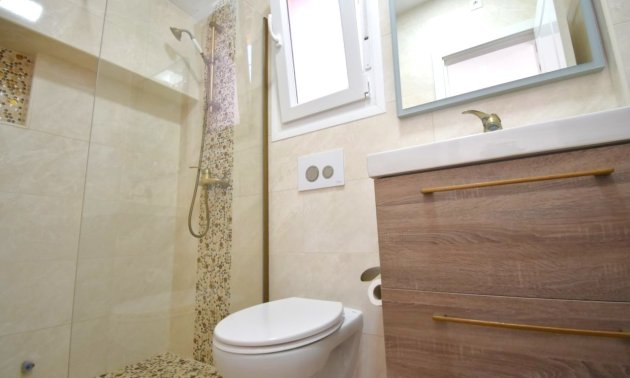 Resale - Villa -
Orihuela Costa - Playa Flamenca