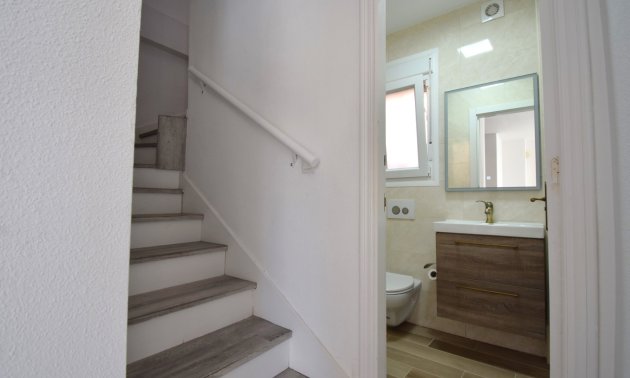 Resale - Villa -
Orihuela Costa - Playa Flamenca